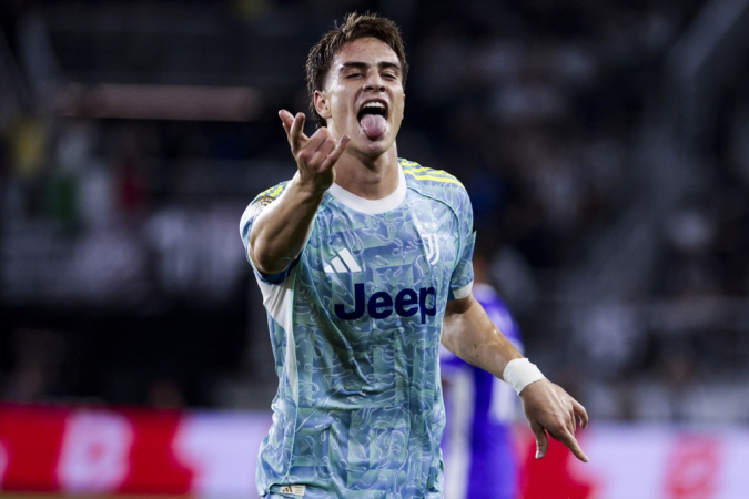 Yildiz, da Juventus, comemora após marcar um gol durante a partida entre Al Ain