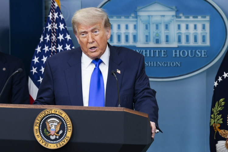 Trump comemora decisão da Suprema Corte dos EUA que favorece a ordem para limitar a cidadania por nascimento
