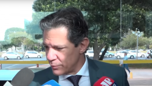 Haddad em coletiva de imprensa nesta segunda-feira (2)