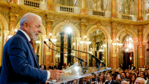 06.06.2025 - Sessão de encerramento do Fórum Empresarial Brasil – França Presidente da República, Luiz Inácio Lula da Silva, durante sessão de encerramento do Fórum Empresarial Brasil – França. Paris - França. Foto: Ricardo Stuckert / PR
