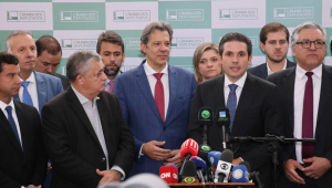 Coletiva de imprensa na Câmara com Hugo Motta, Fernando Haddad e outros integrantes do governo