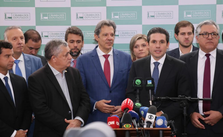 PT cede relatoria da LDO 2026 e assume MP do aumento de impostos em acordo na Câmara