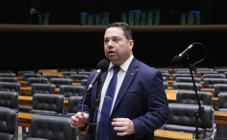 Rodolfo Nogueira, deputado federal do PL, discursa no plenário da Câmara