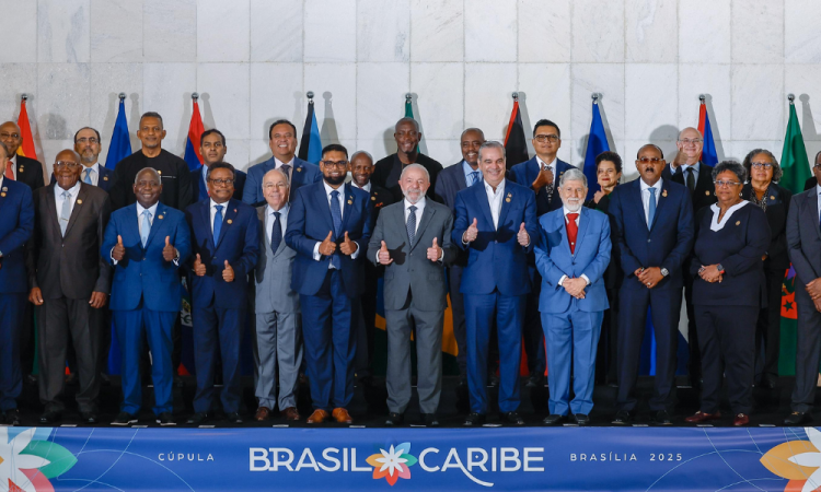 13.06.2025 - Presidente da República, Luiz Inácio Lula da Silva, durante Fotografia oficial com chefes de Estado e de Governo e dirigentes de Organismos Internacionais. Palácio Itamaraty. Foto: Ricardo Stuckert / PR