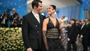 British-Albanian singer-songwriter Dua Lipa (R) and British actor Callum Turner arrive for the 2025 Met Gala at the Metropolitan Museum of Art on May 5, 2025, in New York. The Gala raises money for the Metropolitan Museum of Art's Costume Institute. The 2025 Met Gala is themed "Tailored for You," aligning with the Costume Institute’s exhibition, "Superfine: Tailoring Black Style," set to open to the public on May 10. (Photo by ANGELA WEISS / AFP)