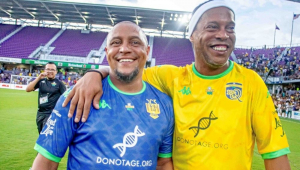 roberto carlos e ronaldinho gaucho