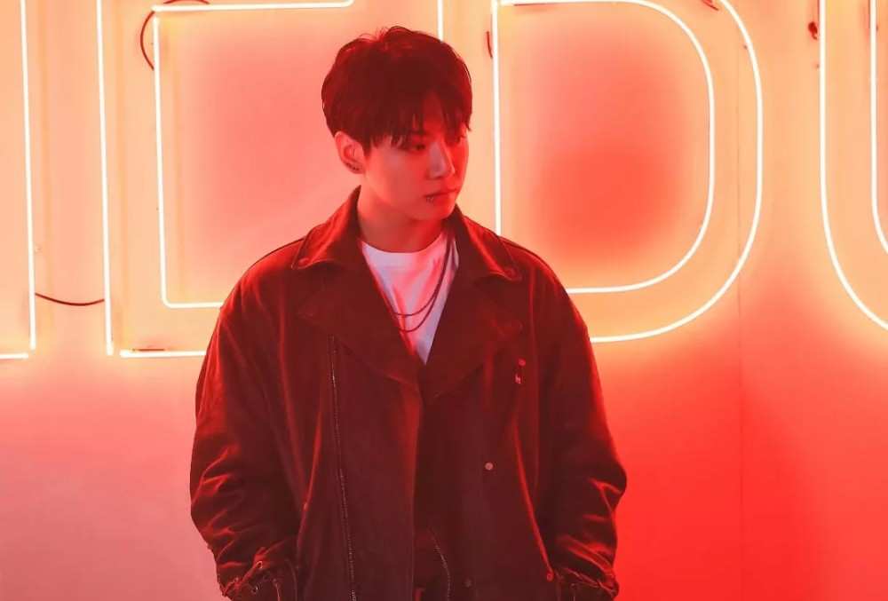 O cantor Jungkook, da banda de k-pop BTS