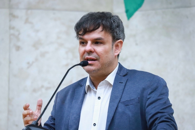 O vereador Adrilles Jorge, do União Brasil