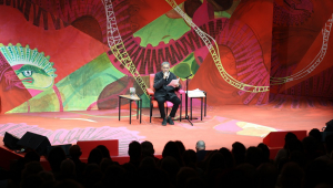 O poeta e músico Arnaldo Antunes celebra a obra do homenageado Paulo Leminski