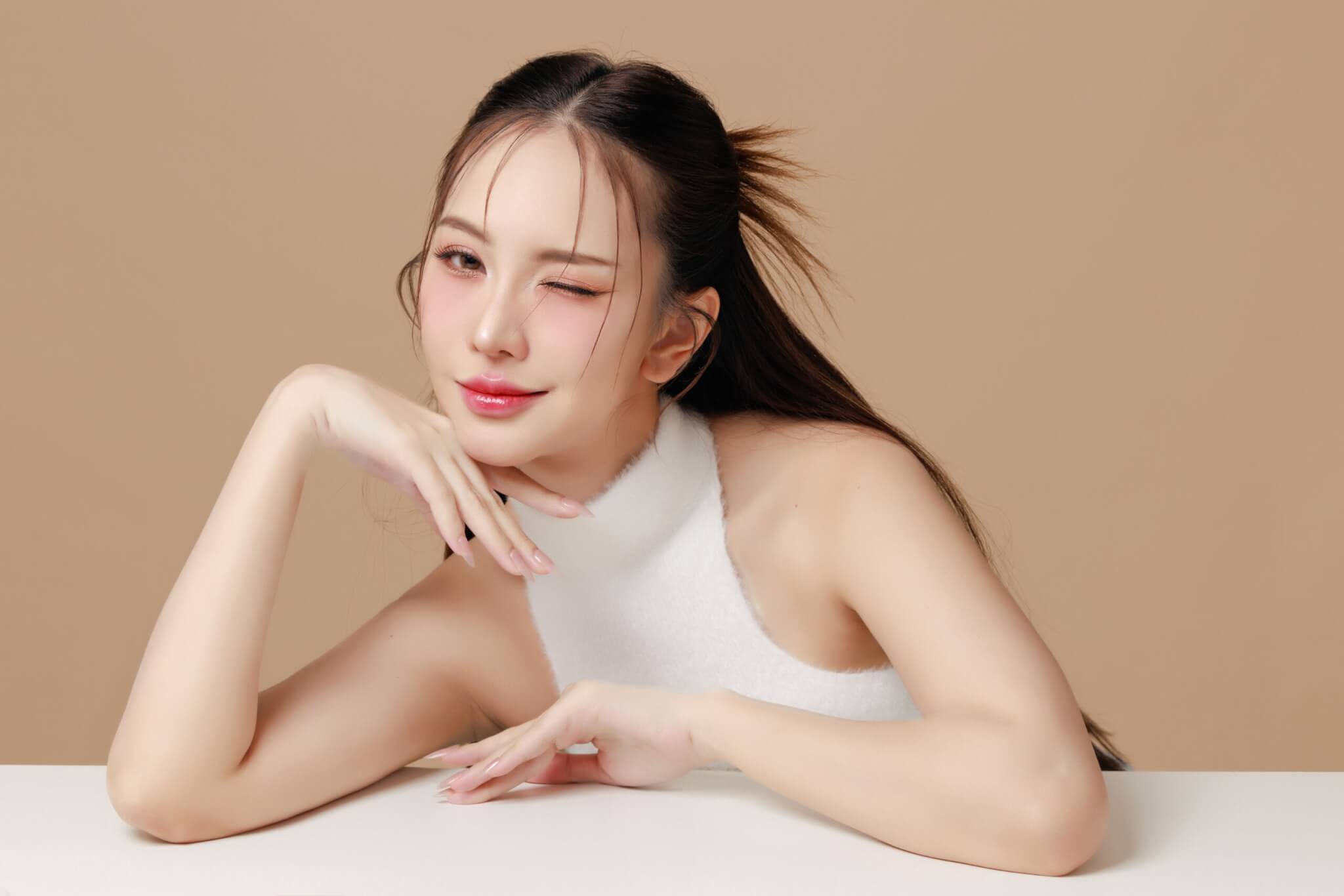 O cherry lips traz de volta os lábios corados 