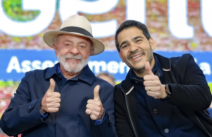 O presidente Lula ao lado de Jorge Messias, advogado-geral da União