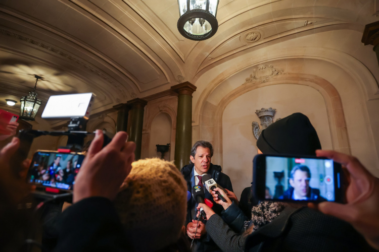 Haddad diz que governo foi ‘pego de surpresa’ com decisão sobre IOF e nega crise com o Congresso