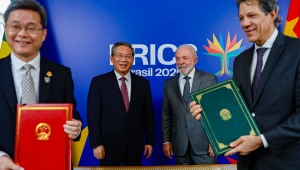 05.07.2025 - Reunião bilateral com o Primeiro-Ministro da República Popular da China, Li Qiang 05.07.2025 - Primeiro-Ministro da República Popular da China, Li Qiang e o Presidente da República, Luiz Inácio Lula da Silva, durante reunião bilateral, no Forte de Copacabana. Rio de Janeiro - RJ. Foto: Ricardo Stuckert / PR