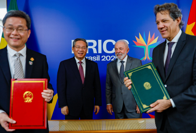 05.07.2025 - Reunião bilateral com o Primeiro-Ministro da República Popular da China, Li Qiang 05.07.2025 - Primeiro-Ministro da República Popular da China, Li Qiang e o Presidente da República, Luiz Inácio Lula da Silva, durante reunião bilateral, no Forte de Copacabana. Rio de Janeiro - RJ. Foto: Ricardo Stuckert / PR