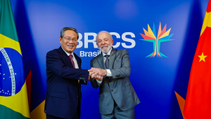 05.07.2025 - Reunião bilateral com o Primeiro-Ministro da República Popular da China, Li Qiang 05.07.2025 - Primeiro-Ministro da República Popular da China, Li Qiang e o Presidente da República, Luiz Inácio Lula da Silva, durante reunião bilateral, no Forte de Copacabana. Rio de Janeiro - RJ. Foto: Ricardo Stuckert / PR