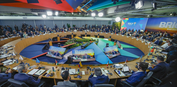 África do Sul lamenta que alguns ‘queiram punir’ o Brics após as ameaças de Trump