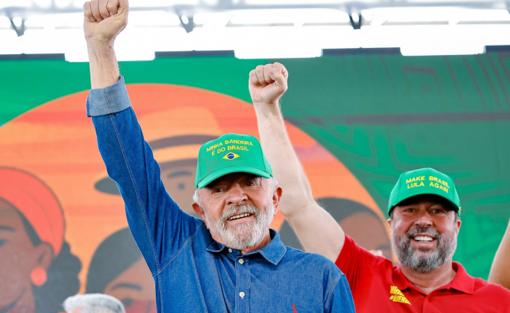 24.07.2025 - Cerimônia de Entregas do Governo Federal ao Vale do Jequitinhonha Presidente da República, Luiz Inácio Lula da Silva, e Ministro de Minas e Energia, Alexandre Silveira, durante cerimônia de Entregas do Governo Federal ao Vale do Jequitinhonha. Parque de Eventos de Minas Novas, Minas Novas – MG. Foto: Ricardo Stuckert / PR