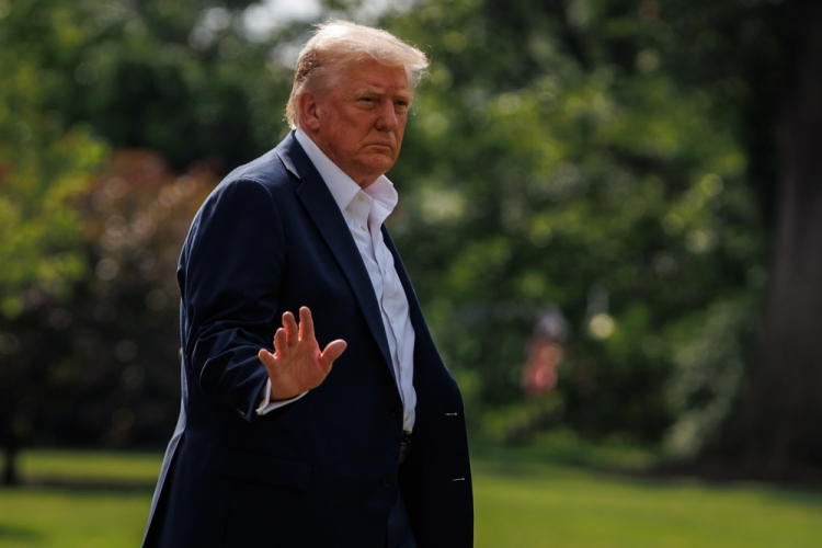 Entenda os impactos econômicos do aumento da tarifa de 50% impostas por Trump ao Brasil