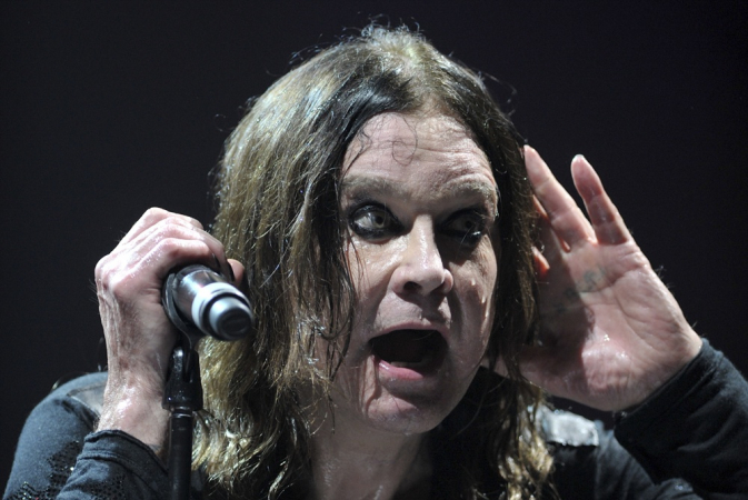 O músico britânico Ozzy Osbourne durante show em Gdansk, na Polônia, em 9 de agosto de 2011