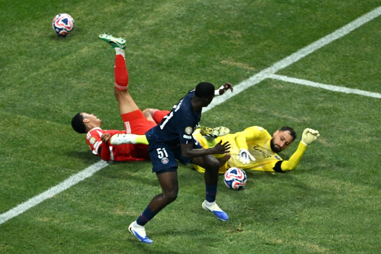 Musiala ‘inocenta’ Donnarumma por lesão grave em jogo do Mundial de Clubes