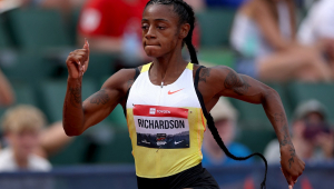 Sha'Carri Richardson compete na prova dos 100 m feminino da Nike durante o Campeonato Norte-Americano de Atletismo de 2025