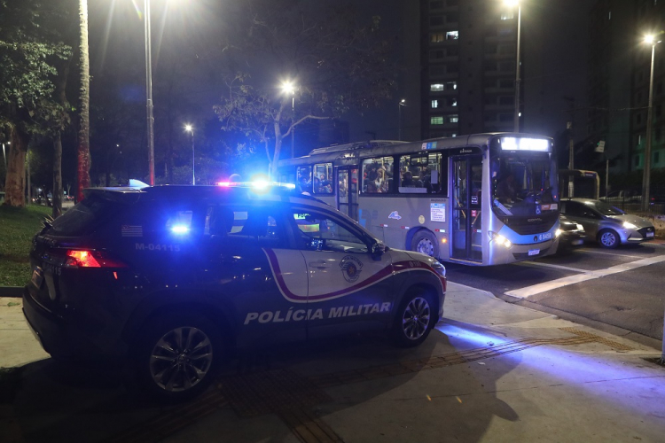 Preso por ferir passageira na zona sul em ataques a ônibus em SP é filho de motorista