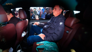 Tornozeleira e toque de recolher: medidas restritivas são impostas a Bolsonaro por Alexandre de Moraes