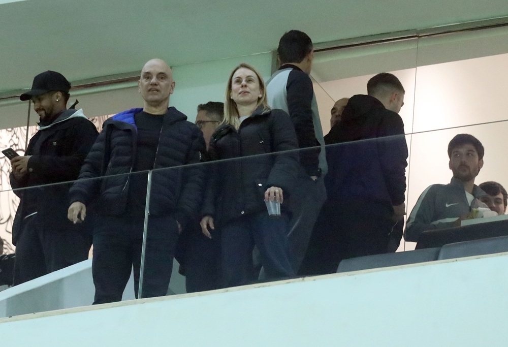 Moraes vai a jogo do Corinthians horas depois de virar alvo da Lei Magnitsky
