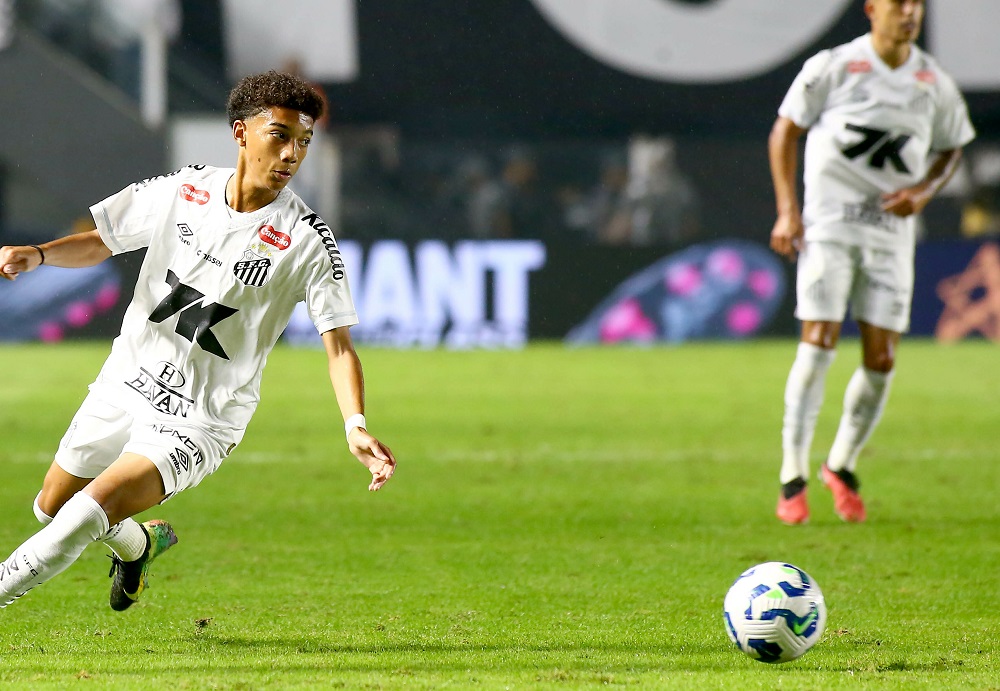 Santos amplia contrato com Robinho Jr. até 2027 com aumento salarial e nova multa rescisória