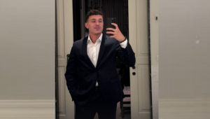 Aron Piper, astro de ‘Elite’, marca presença no casamento de Éder Militão em São Paulo