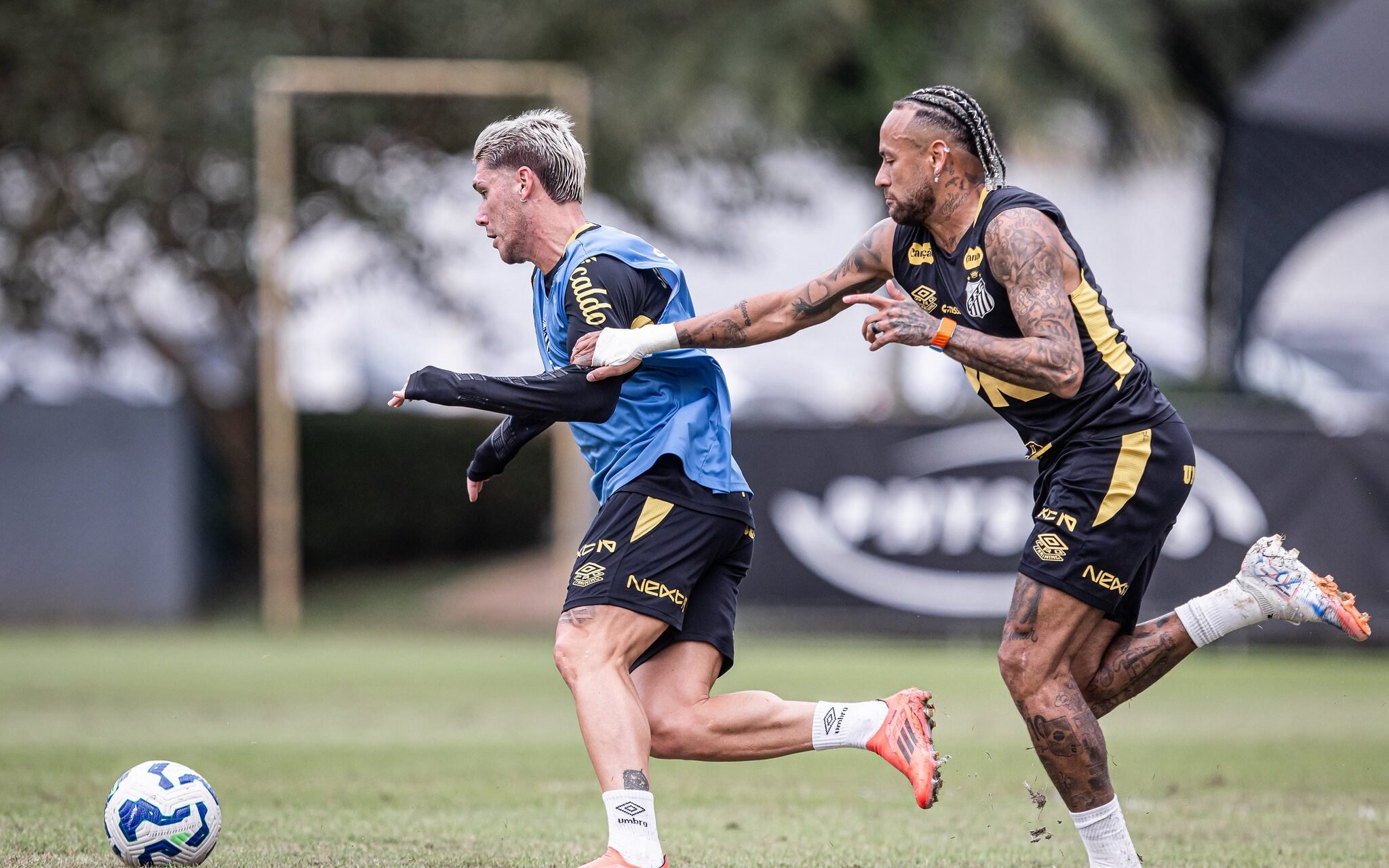 Atividade do Santos no CT Rei Pelé 