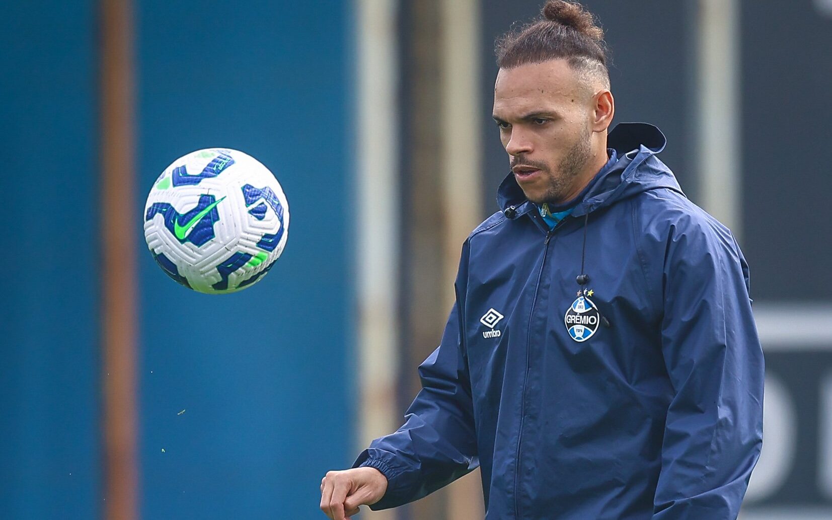 Braithwaite deve retornar diante do Vasco. 