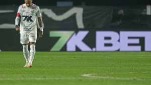 Neymar, do Santos, na partida entre Santos e Internacional válida pela 16ª rodada do Campeonato Brasileiro 2025