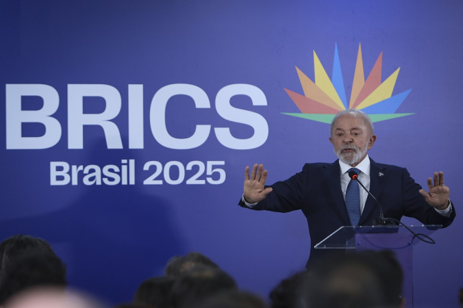 O presidente Luiz Inácio Lula da Silva concede entrevista coletiva após o encerramento da 17ª Cúpula dos Brics