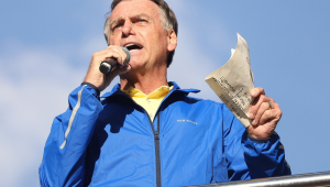 O ex-presidente Jair Bolsonaro (PL) discursa para apoiadores em ato na Avenida Paulista