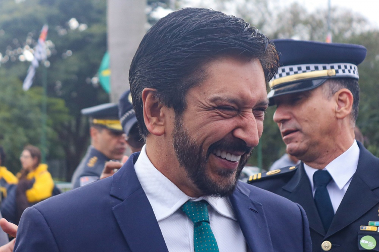 Ricardo Nunes lidera disputa para o governo de São Paulo em cenário sem Tarcísio