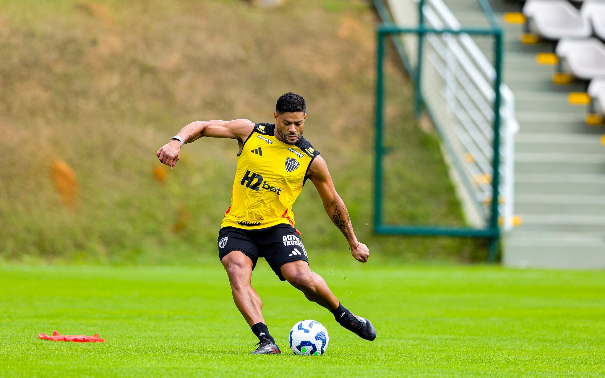 Hulk em treino do Atlético-MG 