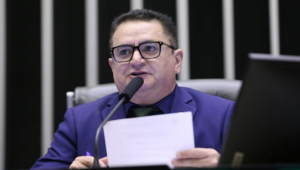 O texto aprovado é o substitutivo do relator, deputado Prof. Reginaldo Veras (PV-DF), ao Projeto de Lei 3602/23, do deputado Marcos Tavares (PDT-RJ), e aos apensados (PLs 2070/24, 2578/24 e 3732/24).  Fonte: Agência Câmara de Notícias