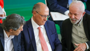 Haddad, Alckmin e Lula durante evento. Fabio Rodrigues-Pozzebom/ Agência Brasi