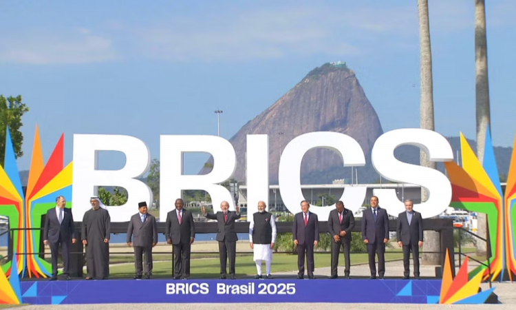 Cúpula do Brics: líderes posam para "foto de família" no Rio de Janeiro