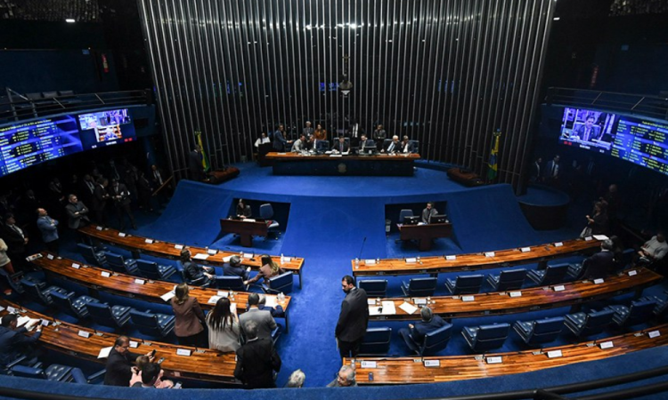 Em primeiro turno, Senado aprova PEC que muda regras dos precatórios