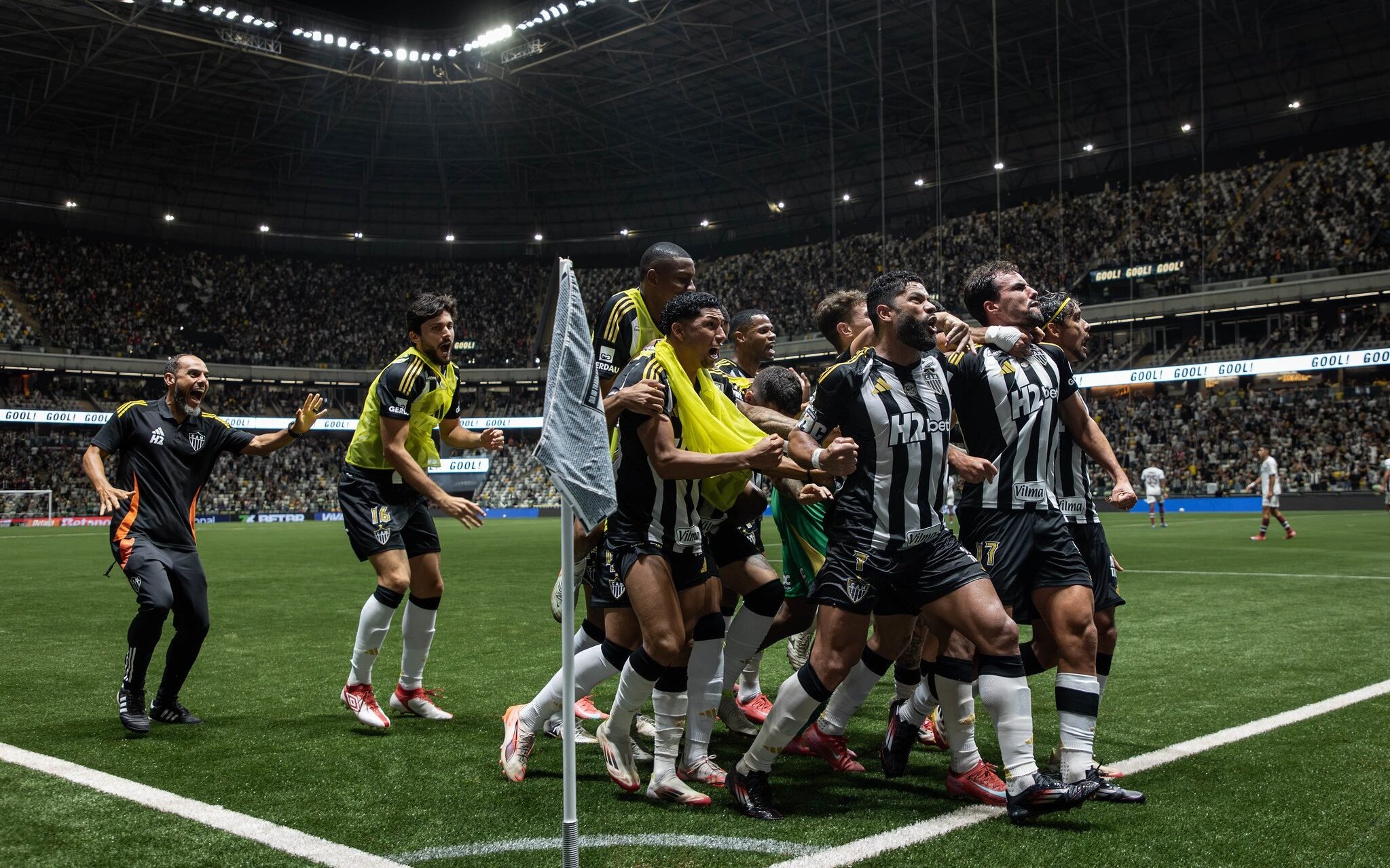Jogadores do Atlético-MG comemorando 