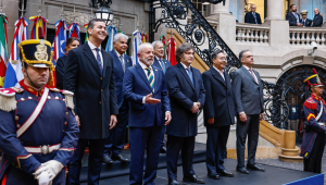 03.07.2025 - Foto Oficial da 66ª Cúpula de Presidentes dos EstadosPartes do Mercosul e dos Estados Associados. Presidente da República, Luiz Inácio Lula da Silva, durante foto oficial da 66ª Cúpula de Presidentes dos Estados Partes do Mercosul e dos Estados Associados. Palácio San Martín, Buenos Aires, Argentina. Foto: Ricardo Stuckert