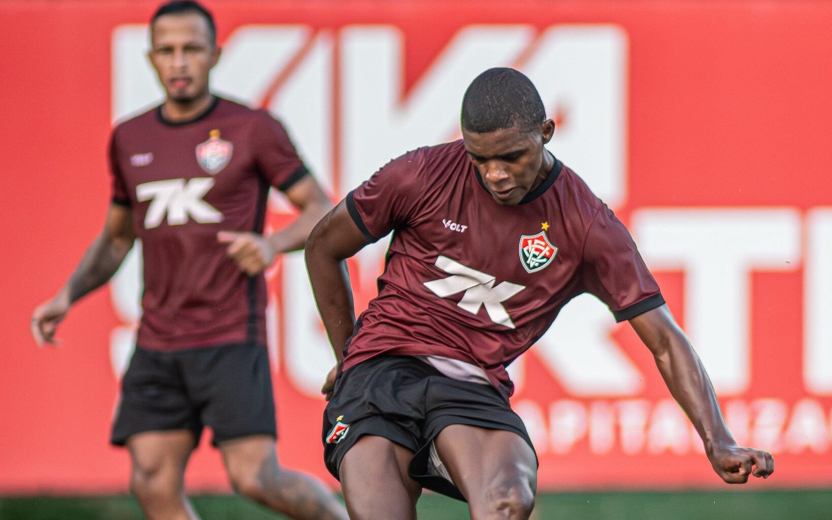 Lucas Lohan em treino do Vitória 