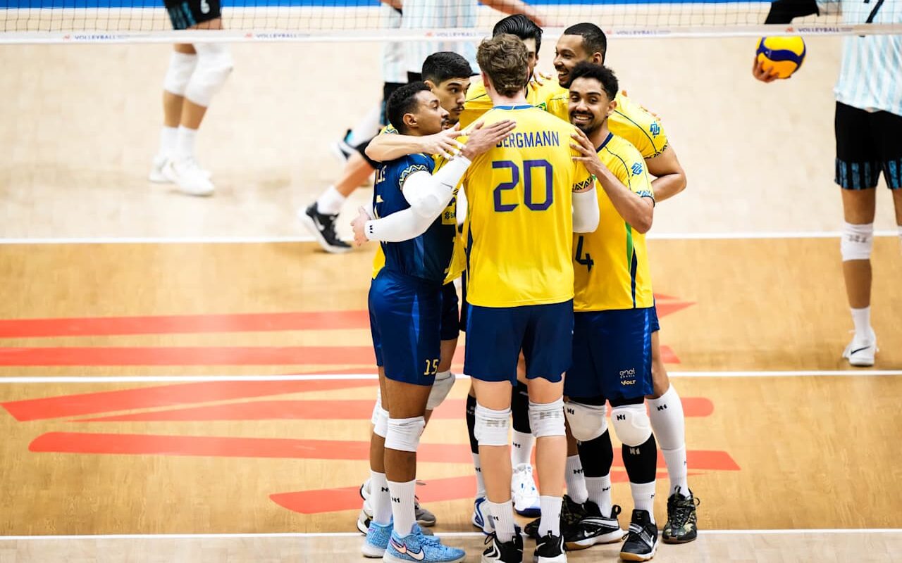 O Brasil venceu a Argentina por 3 sets a 1 pela VNL Masculina 