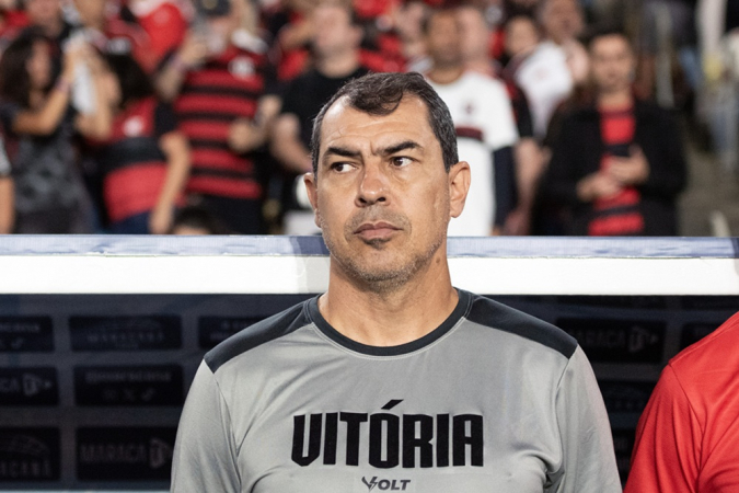 Fabio Carille, tecnico do Vitória.