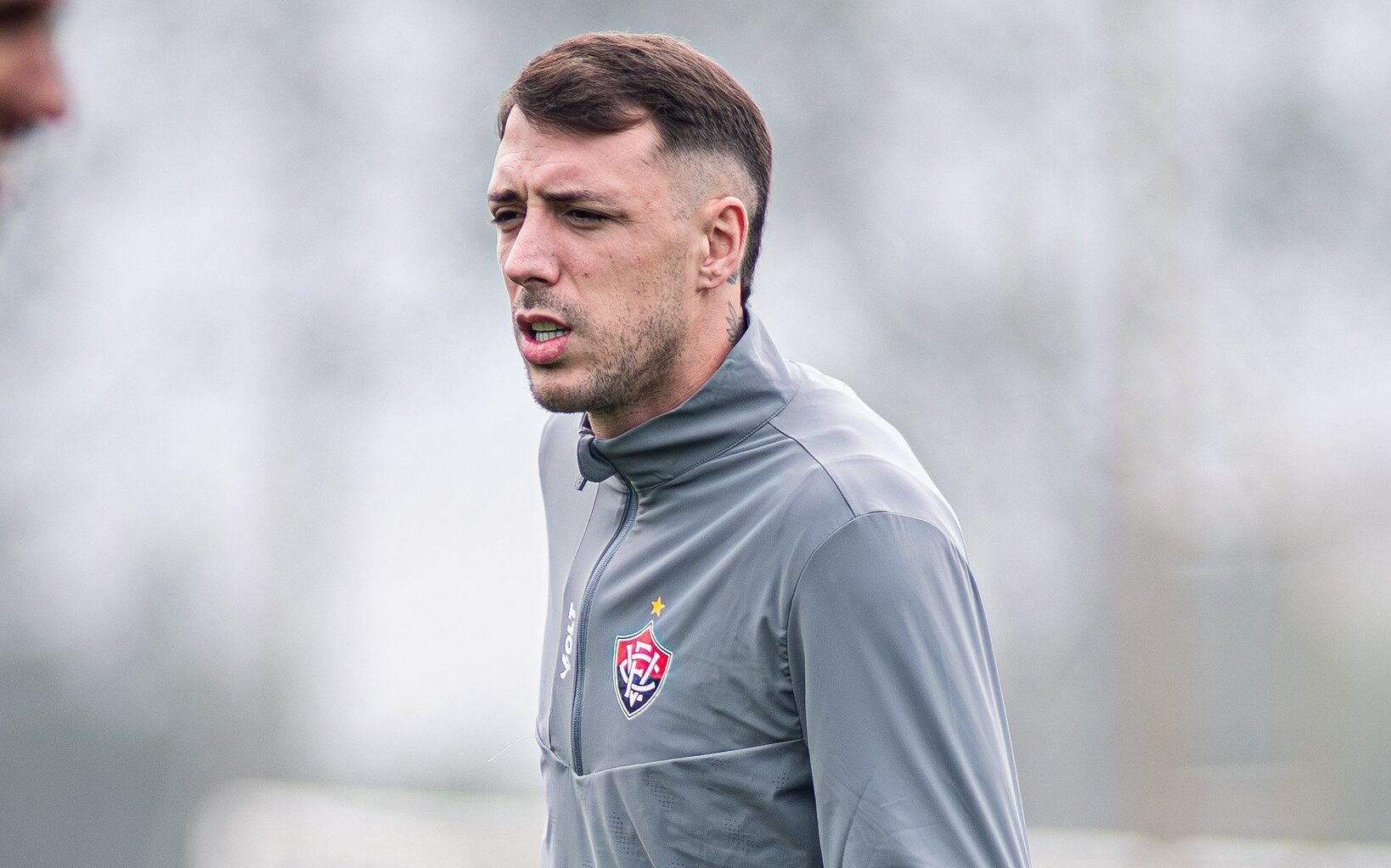 Renzo López, atacante do Vitória 