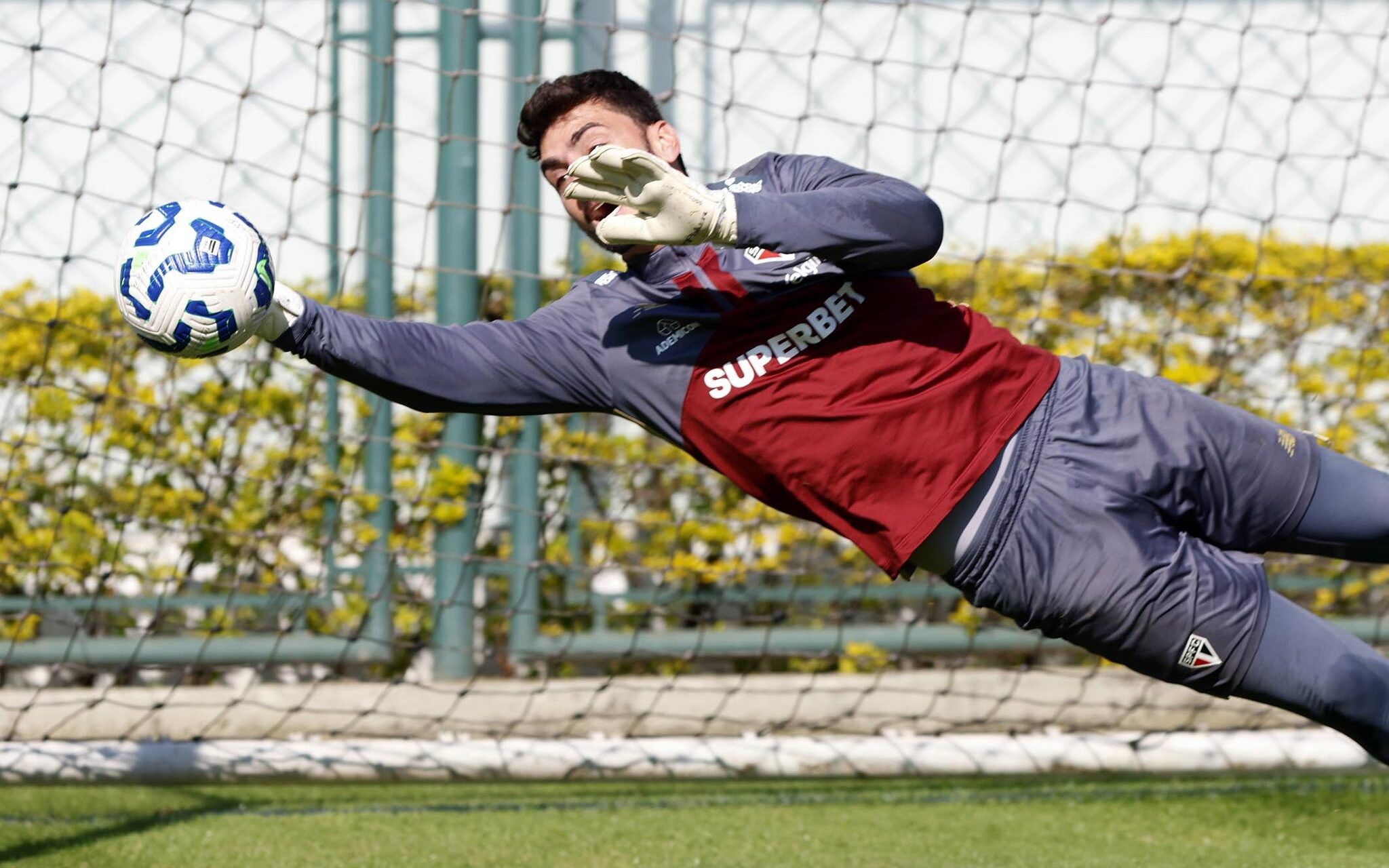 São Paulo volta a treinar neste sábado 