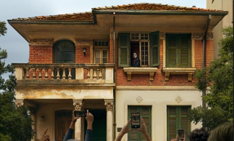 Saiba quando estreia a série ‘A Mulher da Casa Abandonada’ no streaming
