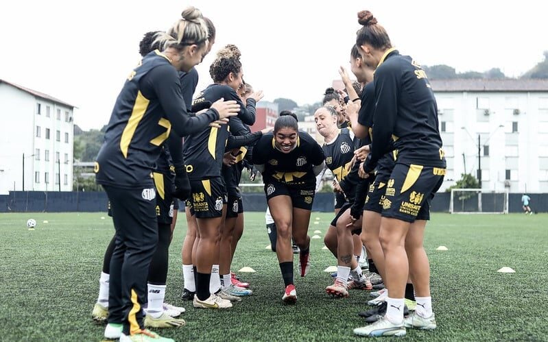 Sereias da Vila estão próximas do acesso à elite do Campeonato Brasileiro. 